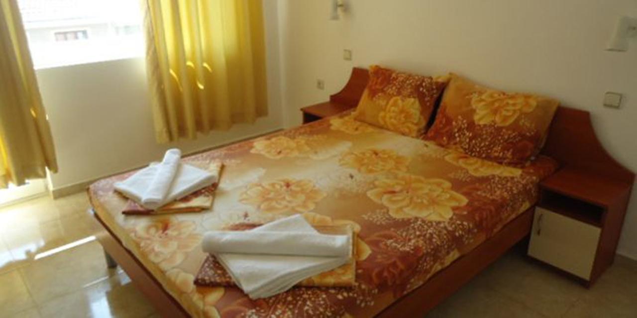 Хотел "Тихия Кът" Sozopol Exterior photo